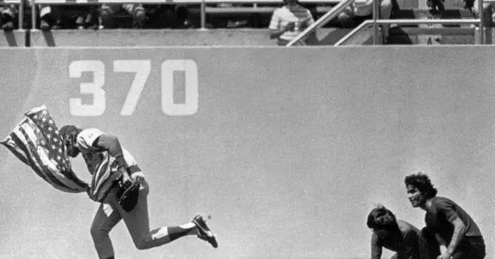 Dodgers honor Rick Monday’s dramatic 1976 flag rescue on its 50th anniversary