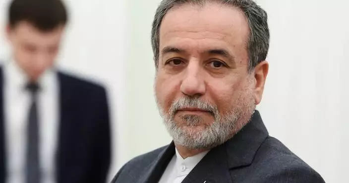 Iran offers to end chokehold on Strait of Hormuz and asks US to end blockade, officials say