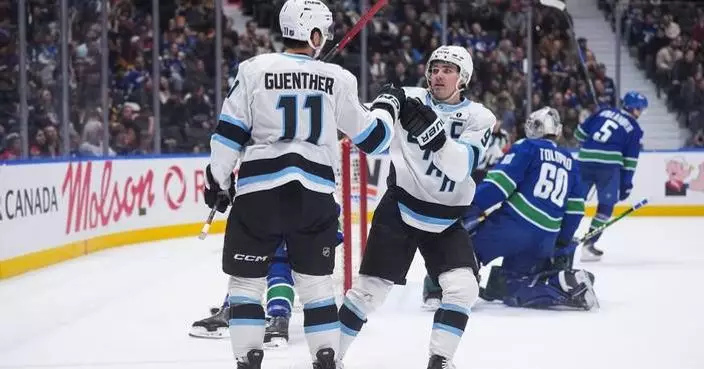 Clayton Keller’s 3rd career hat trick helps Mammoth to a 7-4 win over the Canucks