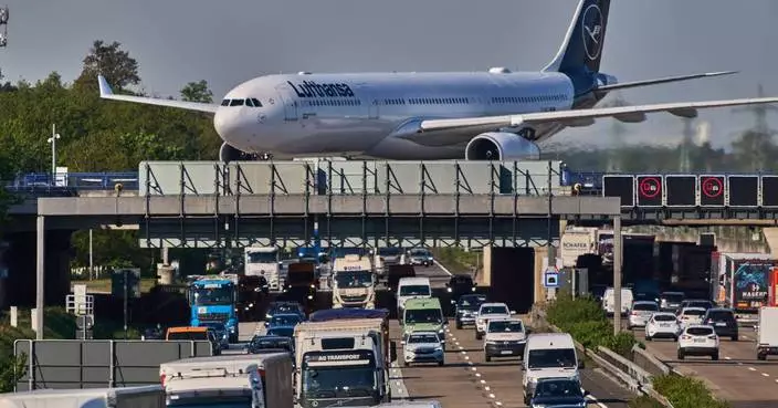 Airline company Lufthansa cuts 20,000 flights as war squeezes fuel prices and supplies