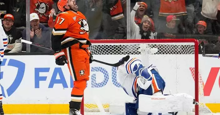 Ducks blast Oilers 7-4 in Game 3 in Anaheim’s first home playoff game in 8 years