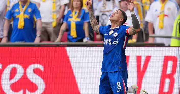 Chelsea beats Leeds to set up FA Cup final meeting with Man City