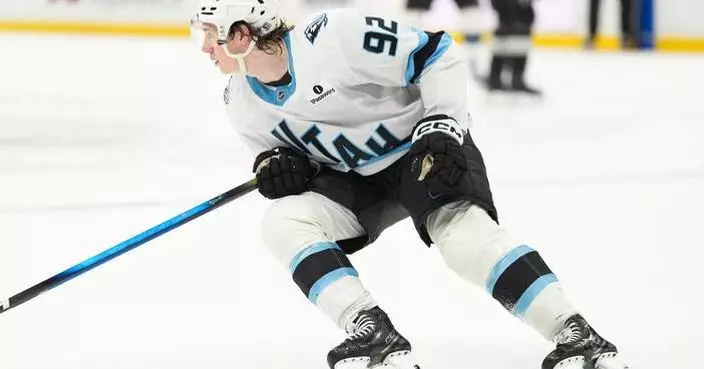 Cooley scores twice in the Mammoth’s 6-2 victory over the Kraken