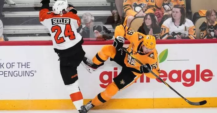 Flyers celebrate return to the playoffs with a 3-2 win over Penguins in Game 1