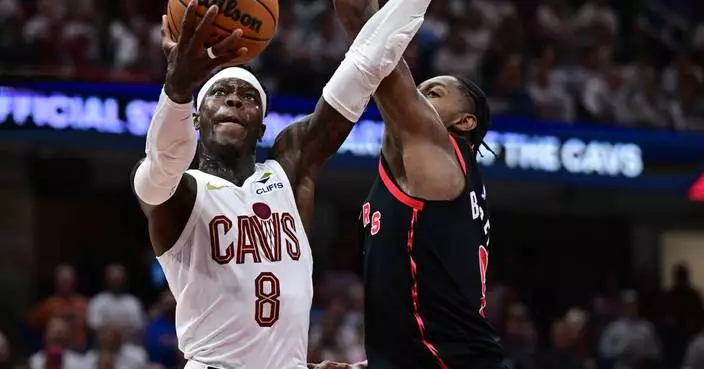 Schroder’s halftime speech, 11 points in 4th quarter spark Cavaliers to victory over Raptors