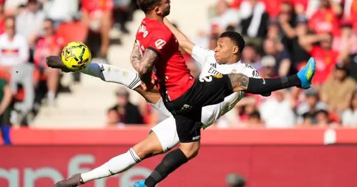 Real Madrid loses to Mallorca in La Liga and risks dropping further behind Barcelona