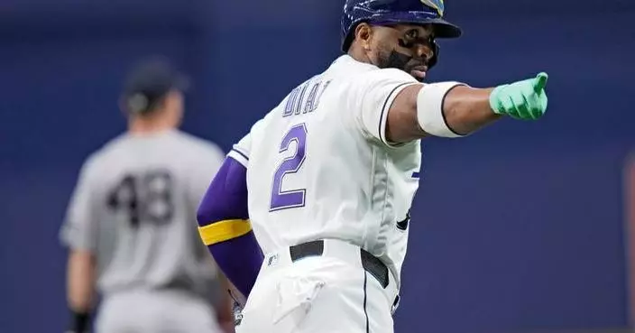 Díaz sparks comeback against Gil and Rays rally for 5-3 win that extends Yankees’ skid to 3