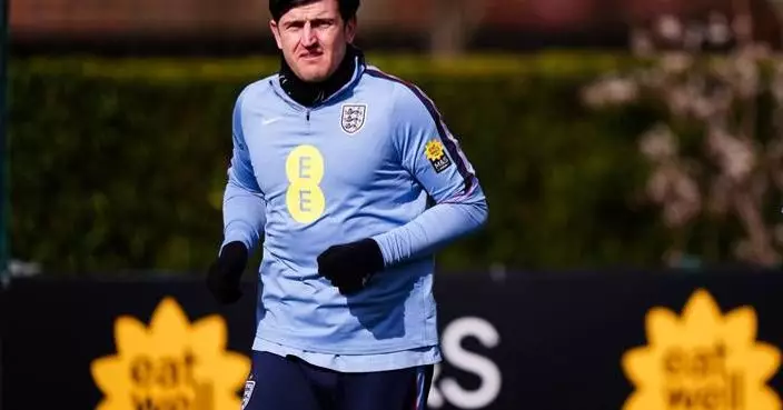 Harry Maguire signs contract extension at Man United