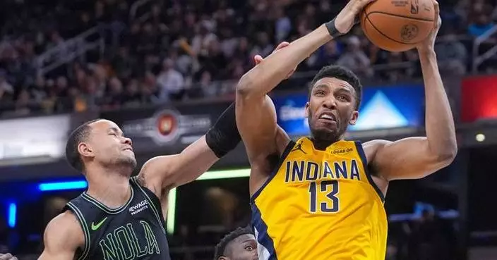 Hawks bolster inside depth for playoff run by signing former Pacers center Tony Bradley