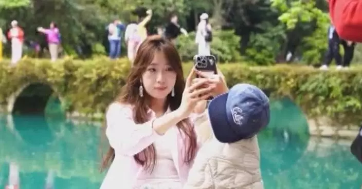 Spring breaks spark early tourism surge across China