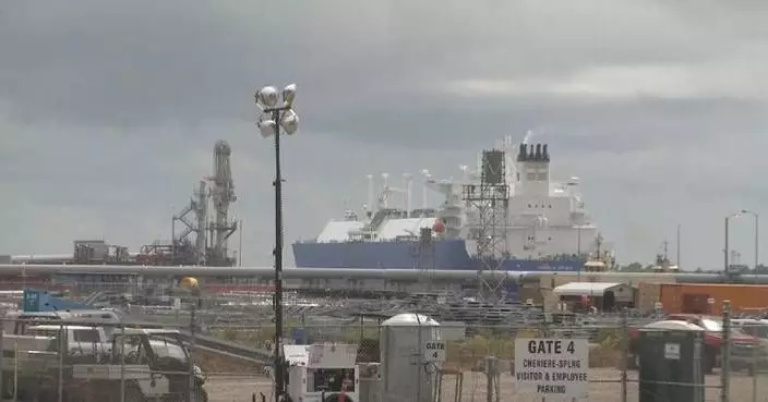 US trade deficit up 4.9 percent in February