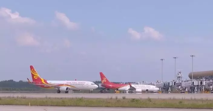 Chinese airlines raise fuel surcharges on domestic flights