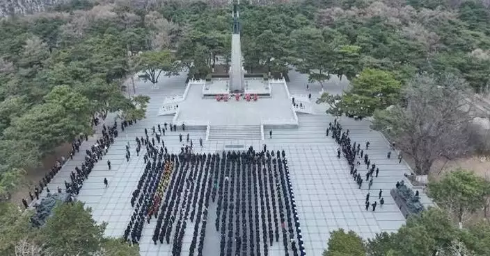 People across China pay tribute to martyrs during Qingming Festival
