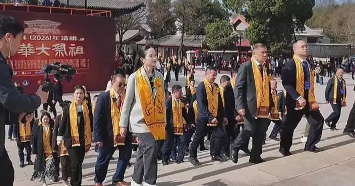 “Become Chinese” US influencer attends ceremony honoring legendary emperor