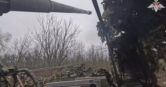 Russia continues strikes on Ukrainian military facilities, Ukraine attacks Russian oil storage tanks