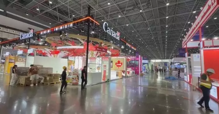 Preparations for main venue of consumer products expo in final sprint