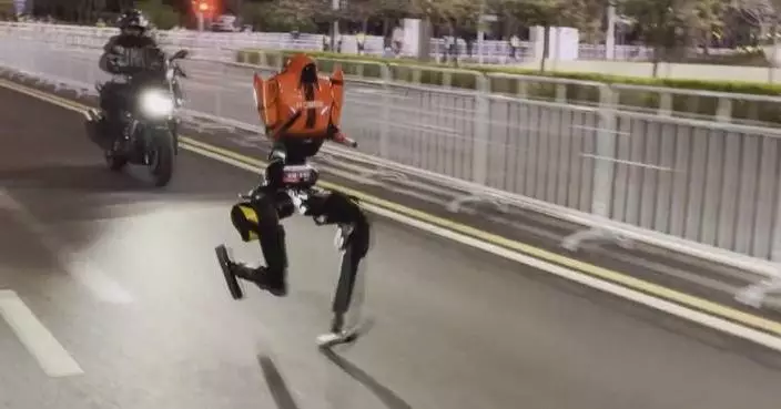 Leading smart device producer's humanoid robots to compete in half marathon in Beijing
