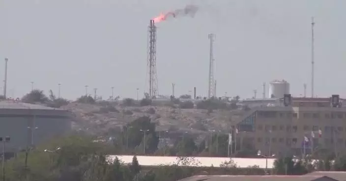 Oil prices surge in Asian trading as Hormuz tensions escalate