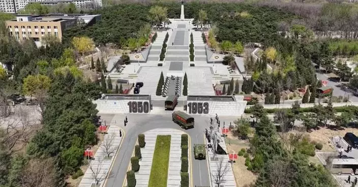 Remains of 12 Chinese martyrs in Korean War escorted to cemetery in Shenyang