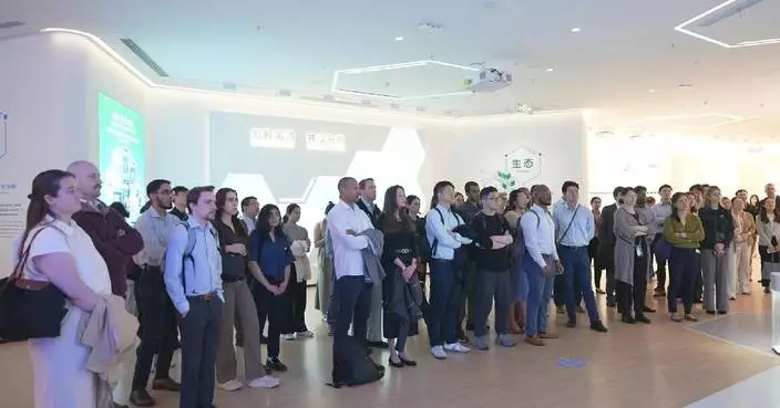 Young doctors meet in Shanghai for dialogue on jointly addressing world challenges