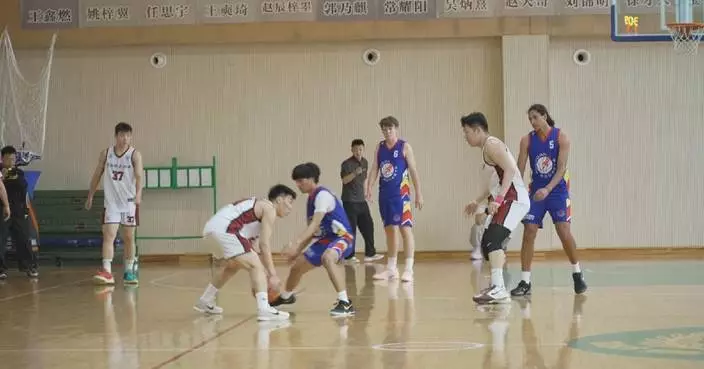 Young Chinese, Australians connected through basketball, culture