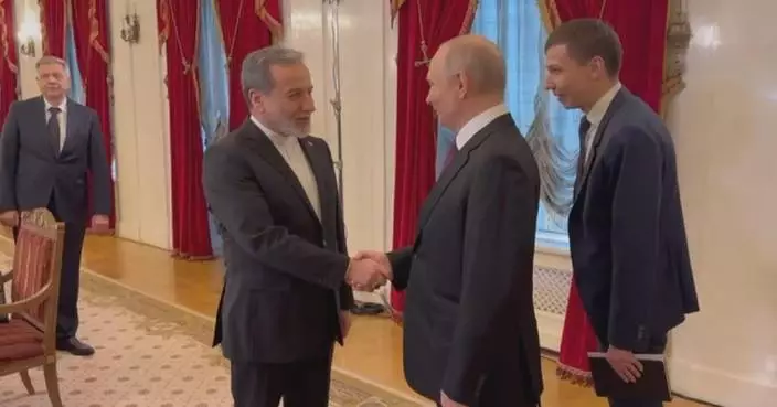 Putin meets Iranian FM on Mideast tensions