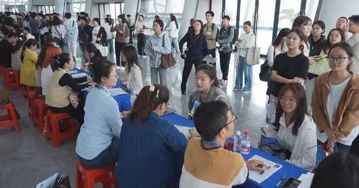 China creates 2.99 mln new urban jobs in Q1