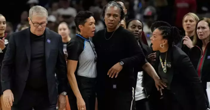 Auriemma and Staley clash in tense postgame exchange after South Carolina beats UConn in Final Four