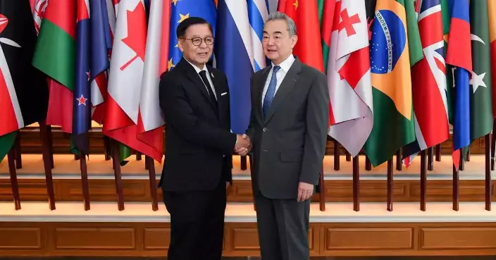 Chinese foreign minister and Thai prime minister agree to collaborate on fighting cyberscams