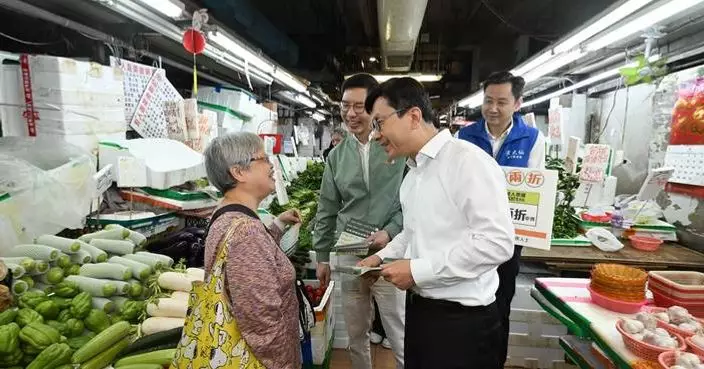 Secretary Sun Confident in Smooth Launch of $2 Flat Rate Transport Discount for Elderly