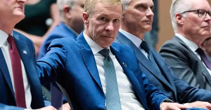 United Airlines CEO Scott Kirby says a tie-up with American Airlines would be good for travelers