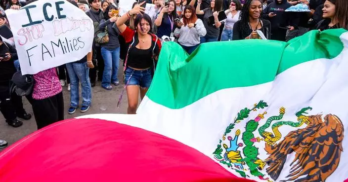 Houston changes ordinance limiting cooperation with ICE after pressure from governor