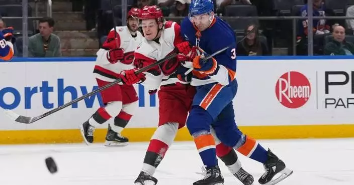 Jankowski’s 3rd-period goal lifts Hurricanes past Islanders 2-1