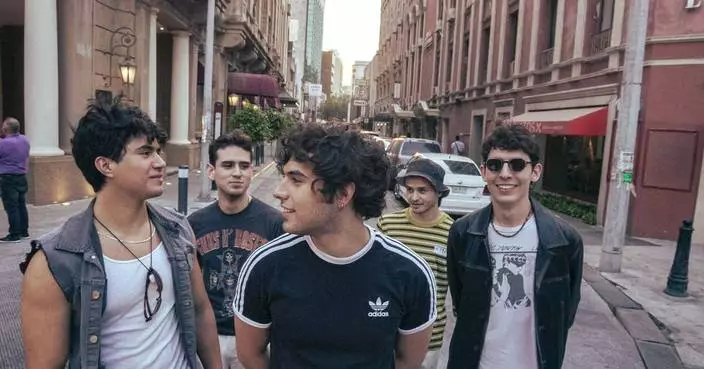 Alt-Rock Band Strawberry Pom Drops Juvenoia, A Moody, Genre-Fluid Album Rooted in Monterrey’s “Avanzada Regia” Movement