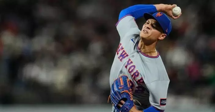 Holmes, Myers limit Giants to 3 hits in Mets' 9-0 romp