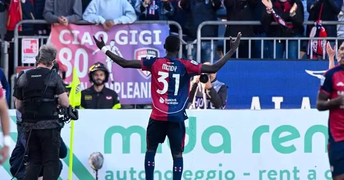 Teen scores twice on full debut as Cagliari beats Atalanta and moves clear of drop zone