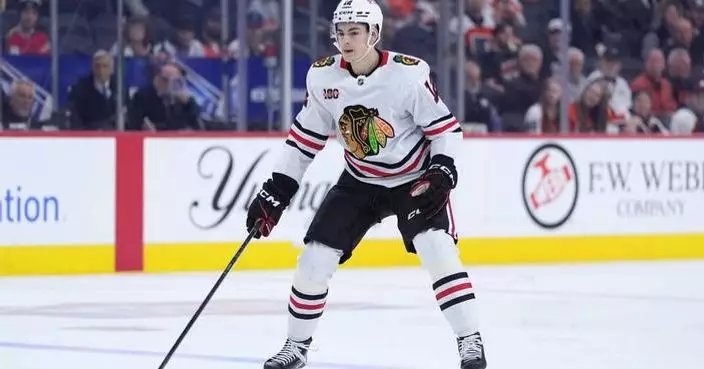 Boisvert scores first NHL goal as the Blackhawks beat the Kraken 4-2