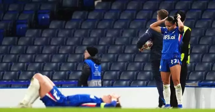 Chelsea coach laments lack of VAR on hair-pulling incident in Women’s Champions League