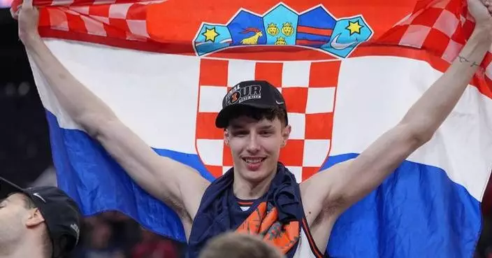 What makes you a pro? At the Final Four, that question is bubbling up once again