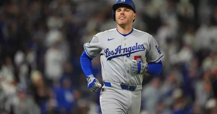 Freddie Freeman returns to Dodgers from paternity list after welcoming baby daughter, London
