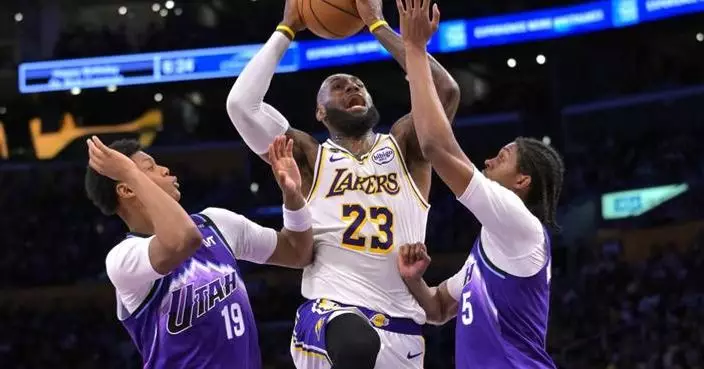 LeBron James scores 18 in 1st half, Lakers tune up for playoffs with 131-107 win over Jazz