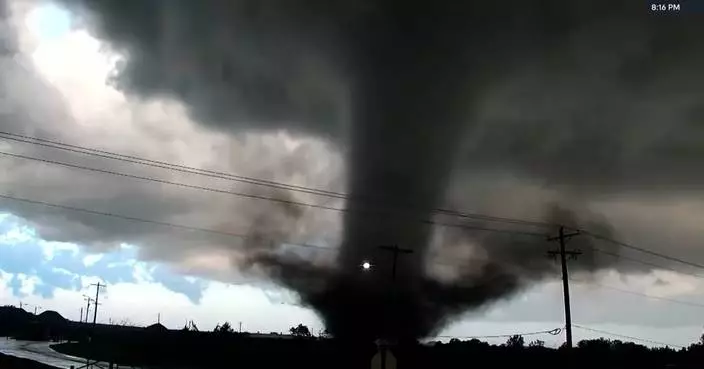 Tornado barrels through Oklahoma, damaging homes and shutting down roads