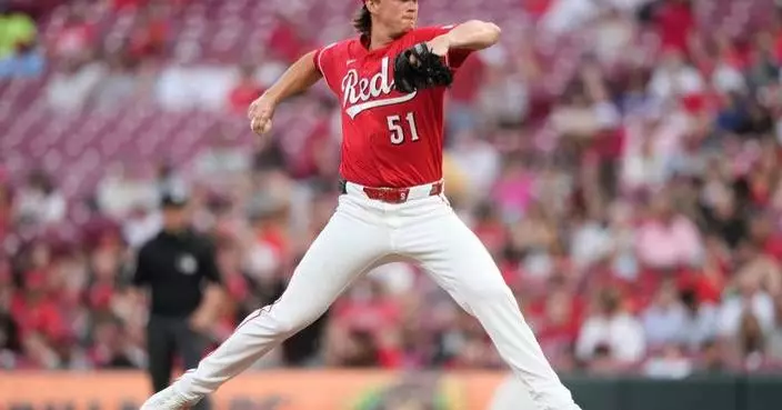 Stewart and Steer go deep, Reds beat Giants 2-1