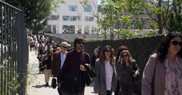 Gunman, reportedly age 89, opens fire at 2 locations in Greek capital, wounding several people