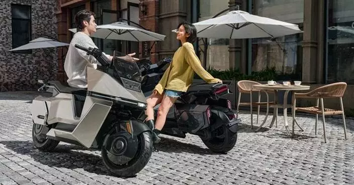 OMOWAY Now Open for Pre-order: starting at IDR 44.5M plus Exclusive 9M Subsidy &amp; 7-year Battery Warranty