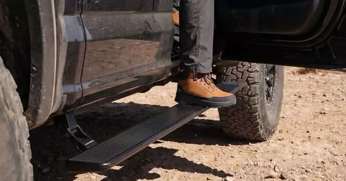 Wolfbox Expands Beyond Dash Cams with E-RB01 Power Running Boards, Combining Smart Automation and High Durability