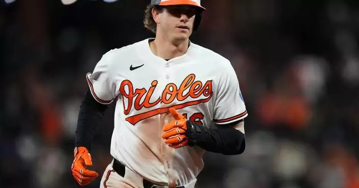 Weathers loses no-hitter in 7th before Mayo’s 3-run homer carries Orioles to 3-2 win over Yankees