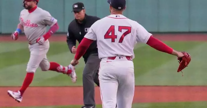 Schwarber homers for 5th straight game, Mattingly earns 900th win as Phillies beat Red Sox 2-1