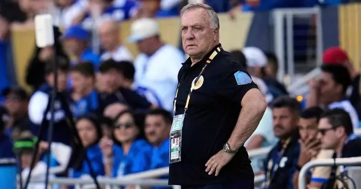 Curaçao rehires Dick Advocaat as coach for the World Cup three months after he resigned