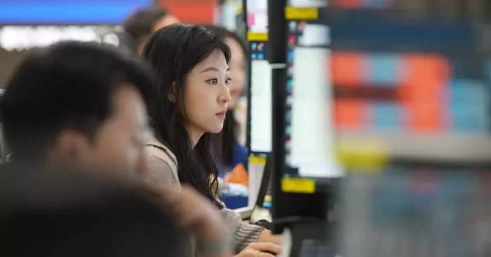 US stocks rise as the job market holds up better than expected despite the Iran war